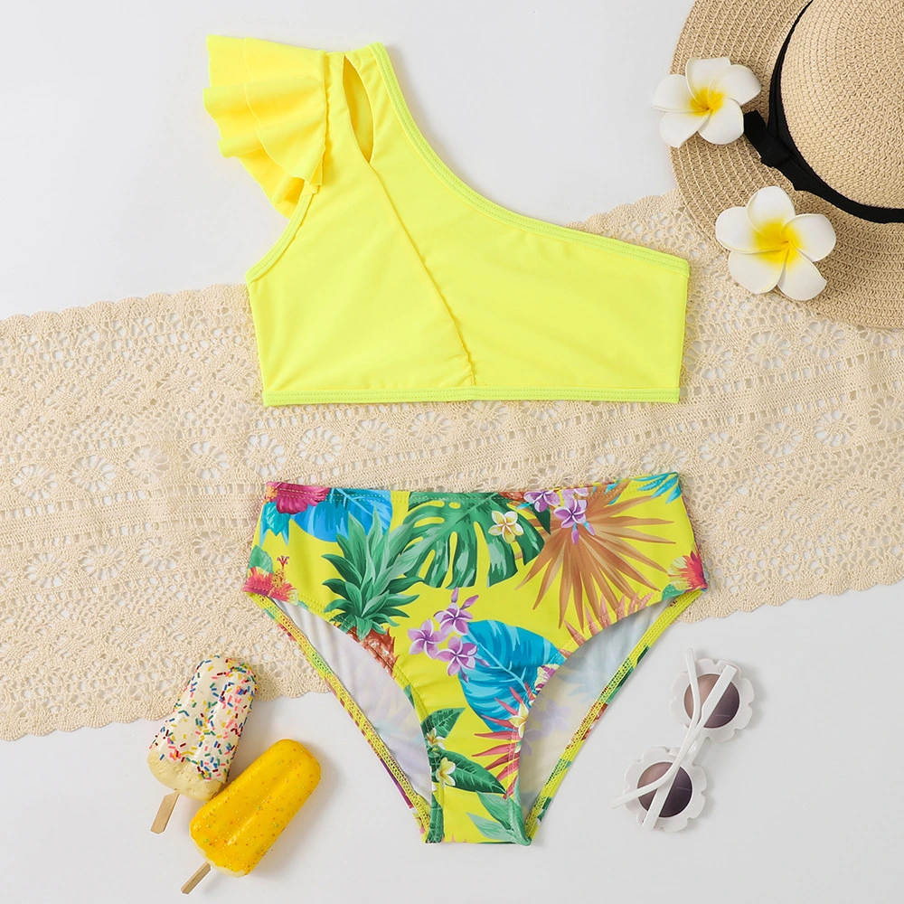 Two-Piece Girl&prime; S Swimsuit Cute Ruffles with Flower Printing Bikini