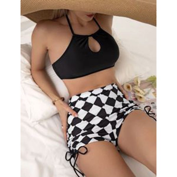 Checkerboard Printed Shorts Sexy Hanging Neck Strap Bikini Two Piece Women′s