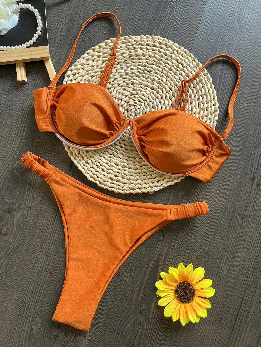 Russia New Solid Color Sexy Two Pieces Bikini with Underwire for Women